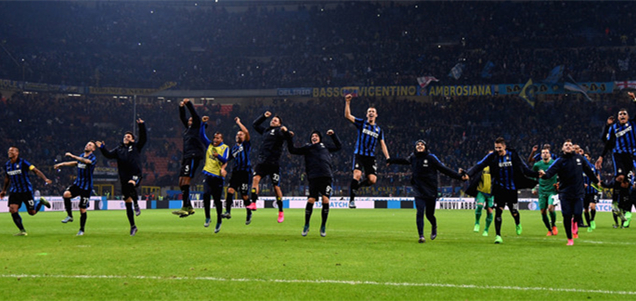 CBA：深圳男篮三分爆发 主场胜上海