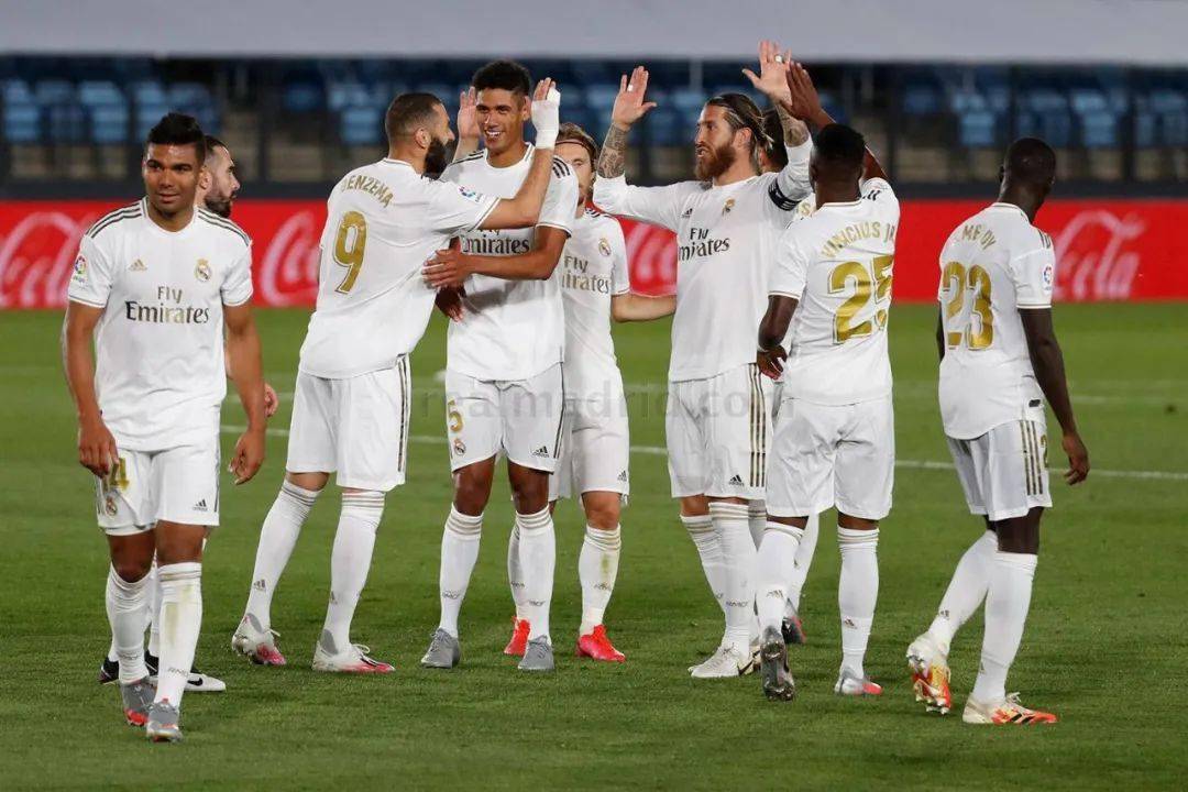 英超CEO：我们不会缩减至18队；夏季系列赛2027年继续举办（英超CEO：联赛不减至18队，夏季系列赛将于2027年继续举行）