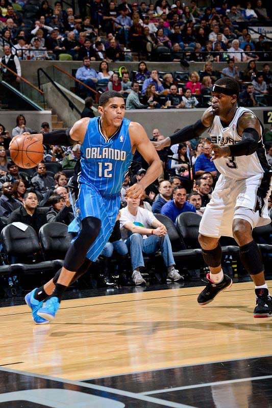 RMC：姆巴佩在上周联赛遭受膝盖撞击，并最终带伤踢完比赛（RMC：姆巴佩上周联赛膝盖受撞，仍带伤打满全场）