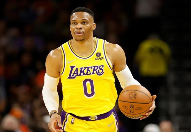 拜仁众将美职联决赛前给穆勒加油：我们都会看比赛，祝夺冠！（美职联决赛在即，拜仁队友为穆勒打气：全队都会关注，预祝捧杯！）