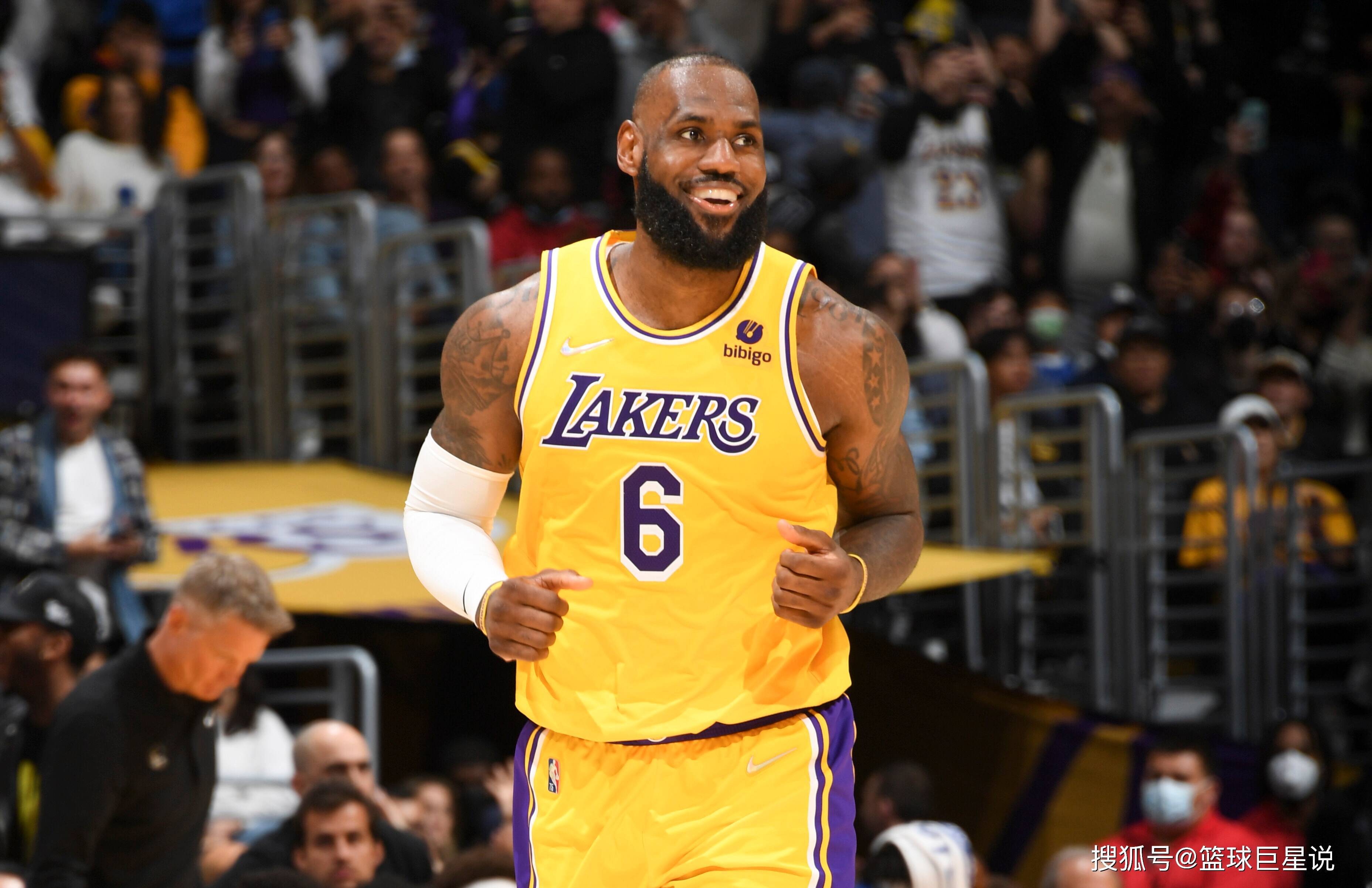 巴萨主帅换人神了！拉什福德出场4分钟助攻，赛季21场造15球超值（巴萨主帅神调度！拉什福德登场4分钟送助攻，21战15次参与进球物超所值）